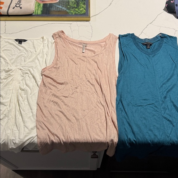 Banana Republic Tops - Women’s Banana Republic XS Sleeveless Knit Tank Tops